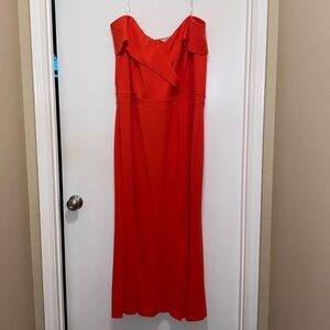 Chic Strapless Red Dress